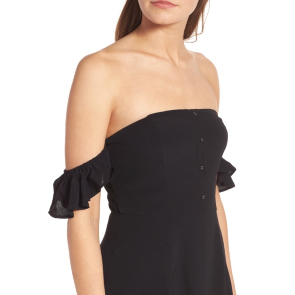 NEW ASTR The Label Rosaria Dress